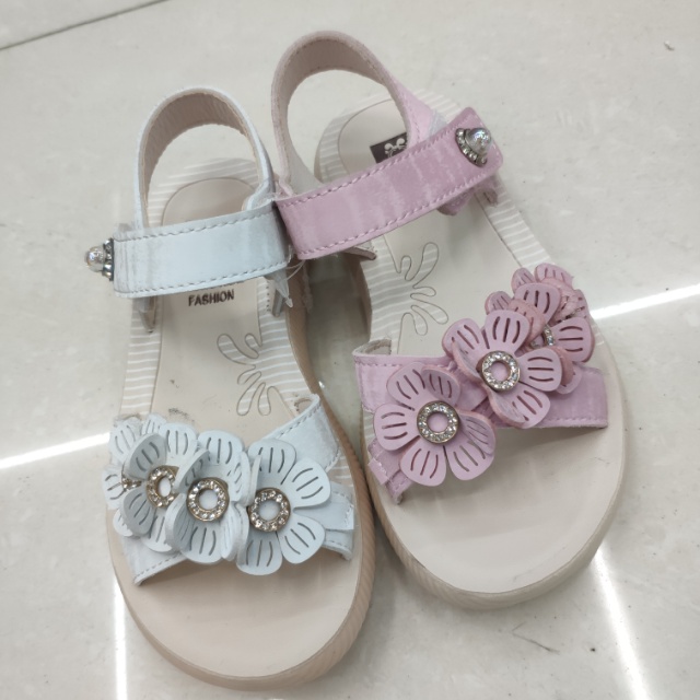 夏季儿童凉鞋大童可爱小花女童凉鞋防滑新款休闲运动透气鞋学生鞋男女童鞋时尚