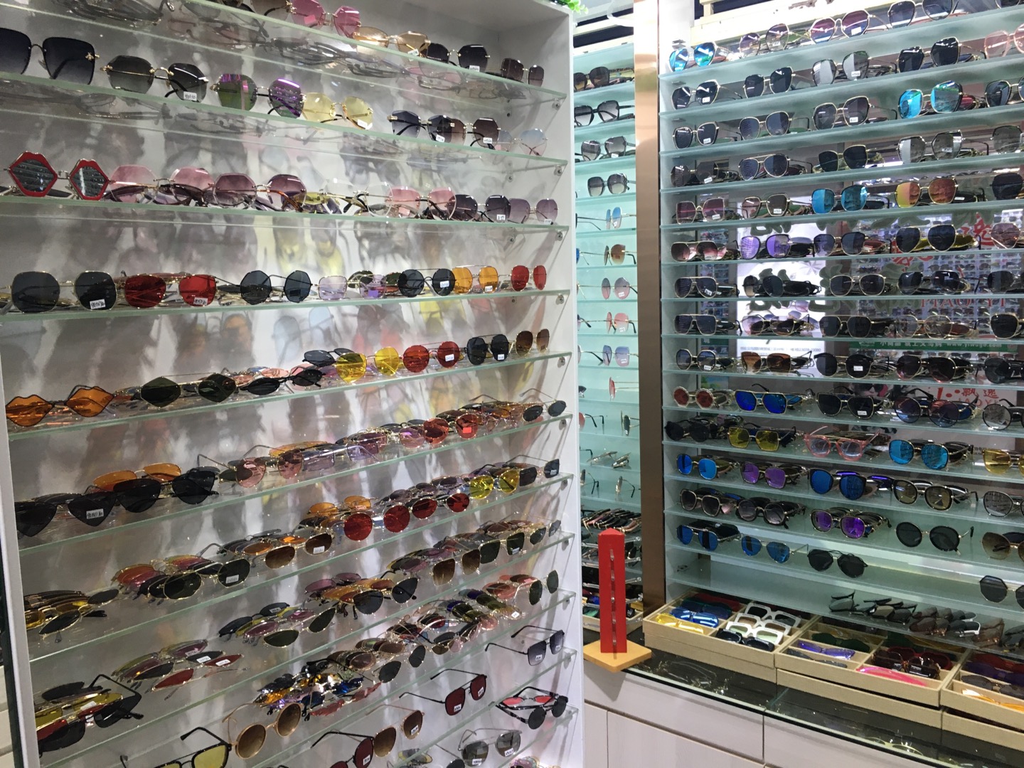 Chaojun Glasses Co., Ltd. offers sunglasses, polarizing glasses, children's glasses, flat glasses and optical glasses describe pic - 1