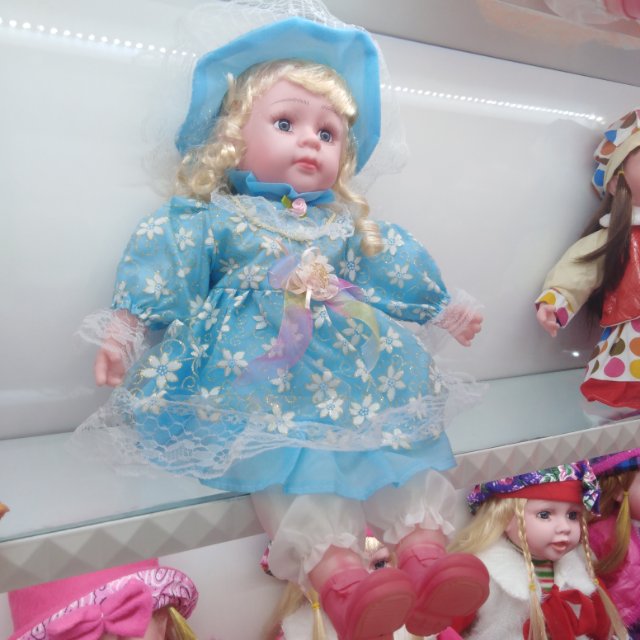 仿真娃娃玩具可爱卷发浅蓝色花裙软硅胶宝宝洋娃娃女孩童睡眠假娃娃