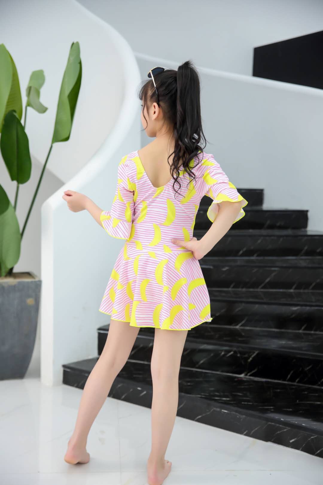 Model No. 6912 Student Style Polyester Blue White Pink White Swimsuit details Picture