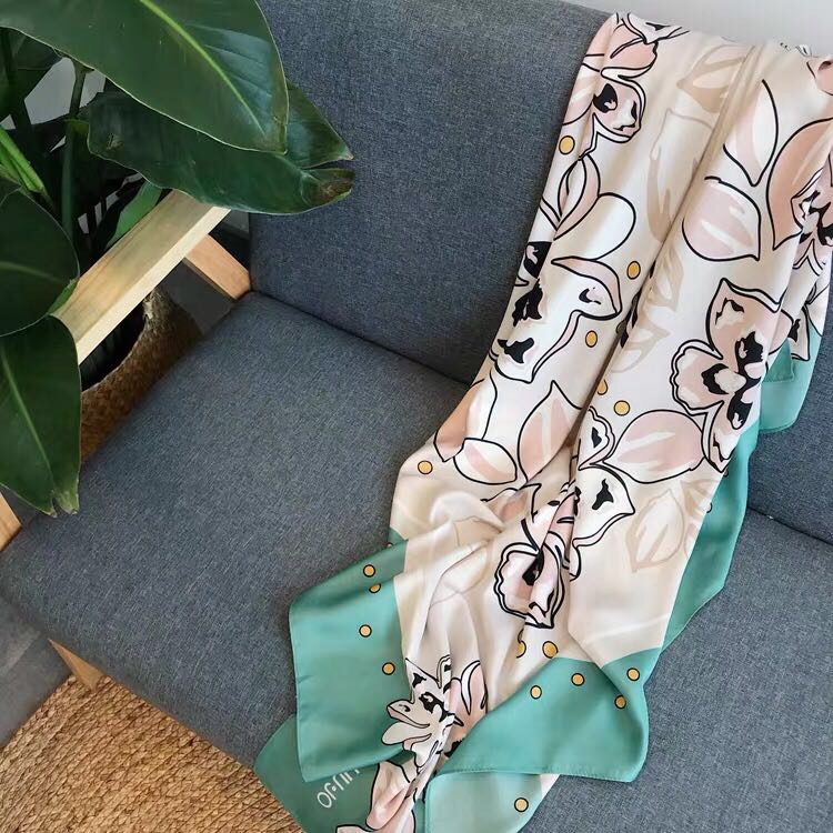 A long and versatile oil painting scarf for women's fashion