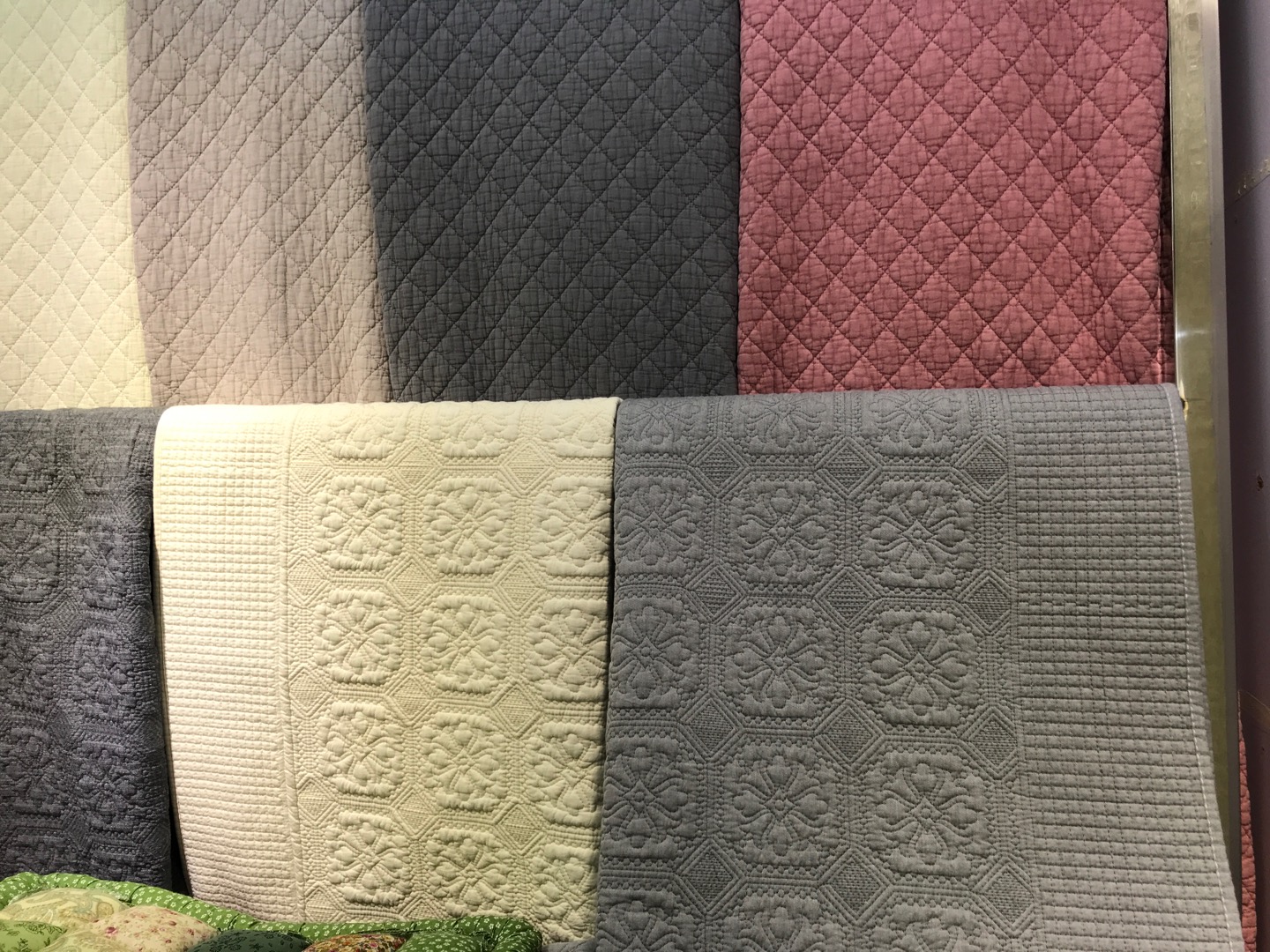 绗缝绣花纯色韩版水洗棉沙发垫90*90