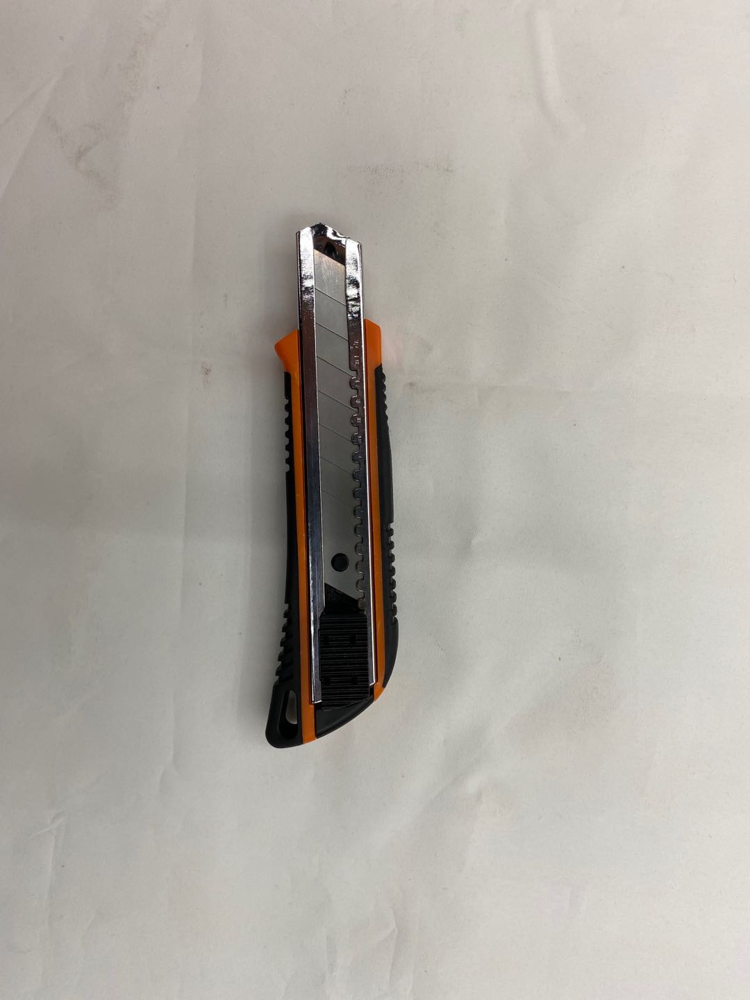 Factory direct box cutter paper cutter 18MM industrial special wallpaper cutter large box cutter thickening thumbnail