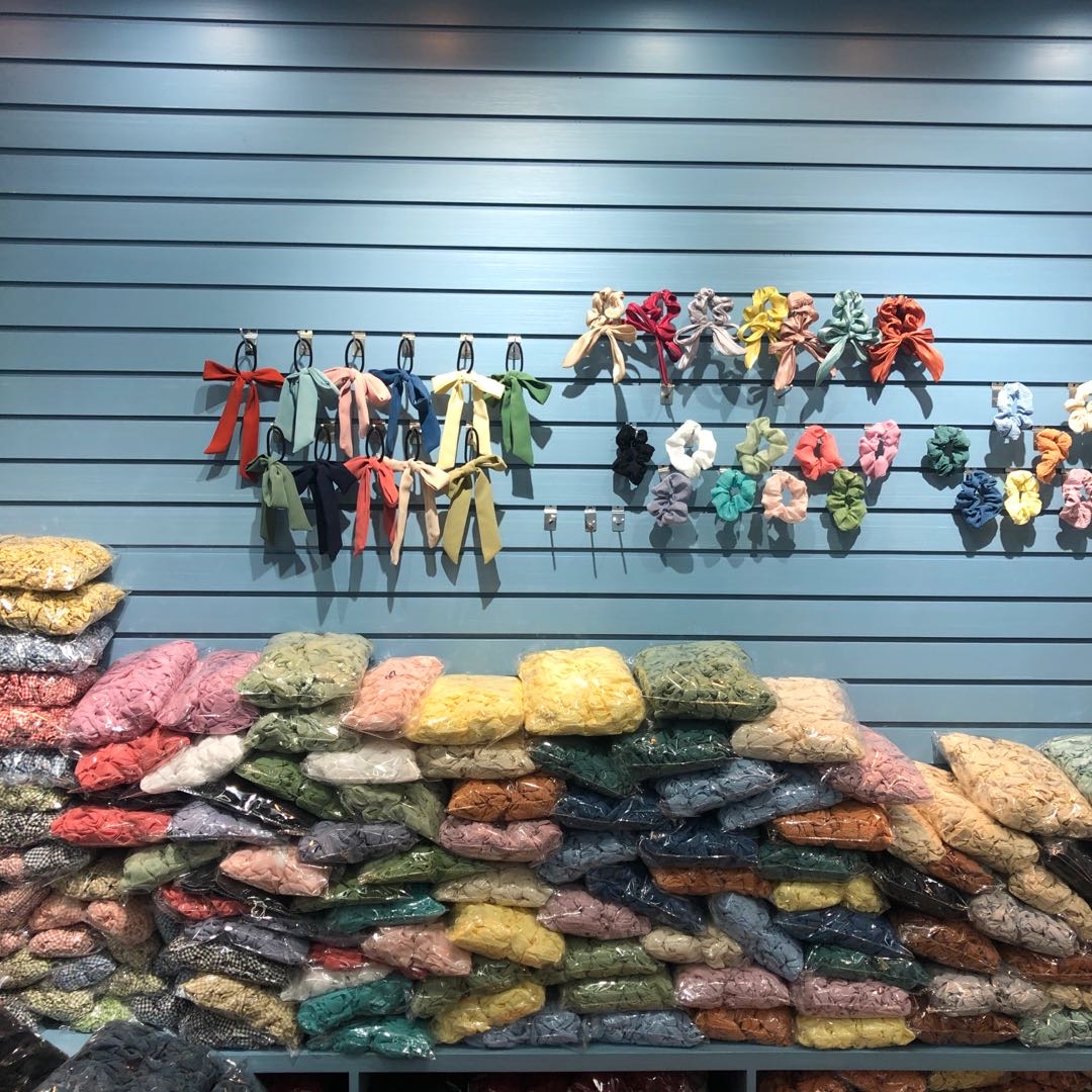 Colorful accessories describe pic - 2