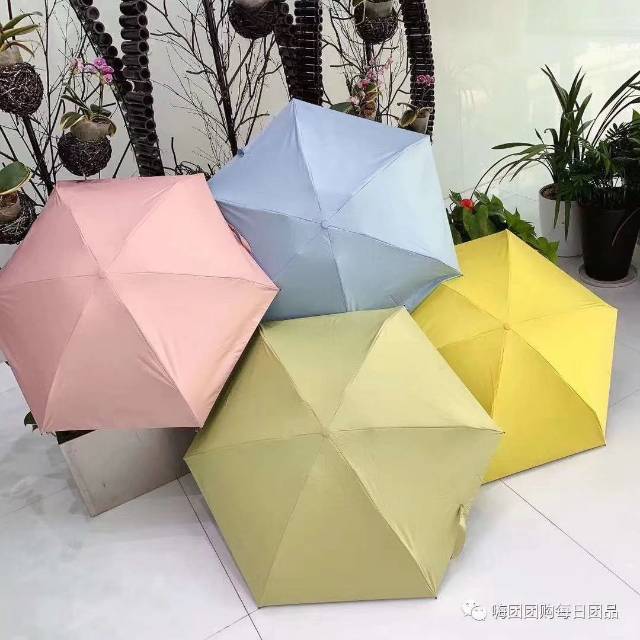 Cute and ultra-light 50-fold umbrella in a bucket
