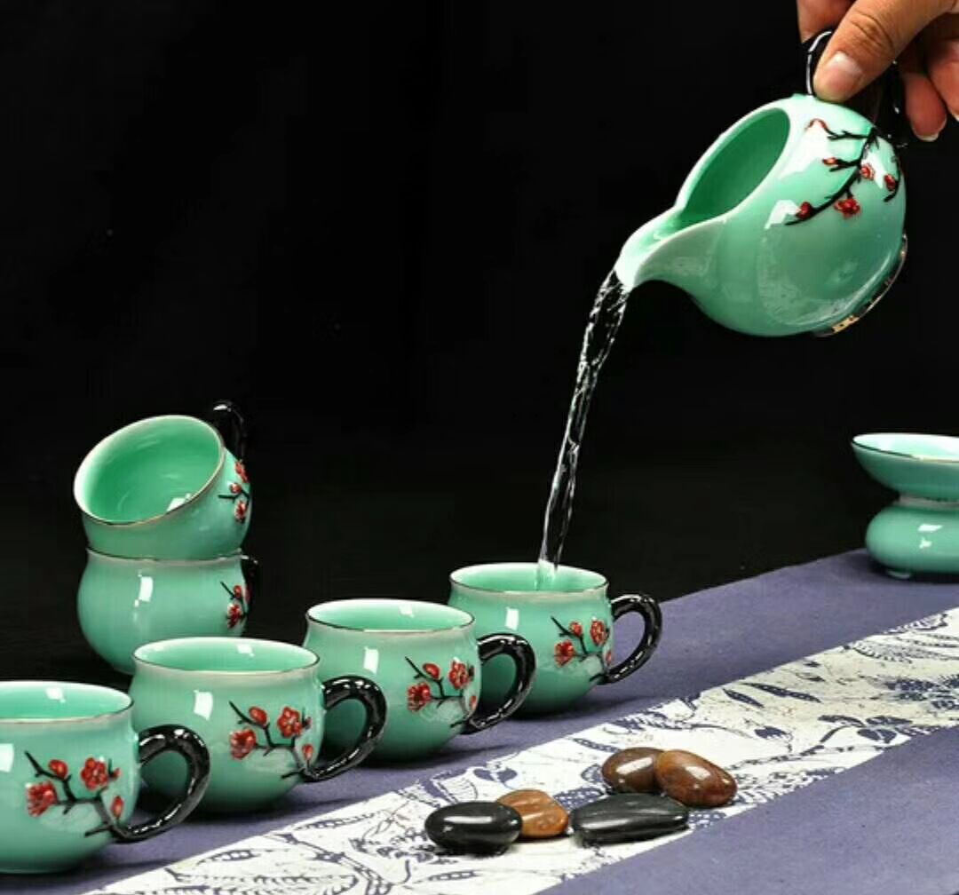 Yiwu Selection Tang Yue Kiln 10 head green porcelain plum flower hand - painted set with gold kungfu tea set thumbnail