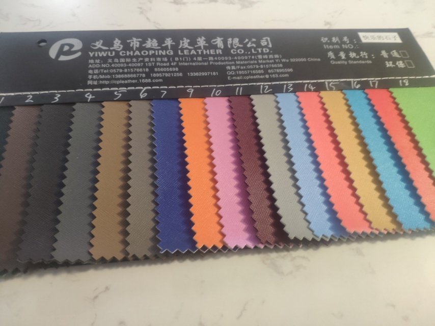 厂家直销 BS 31 平纹变色革 PU材料皮革布料  厂家直销 爆款材料 热门