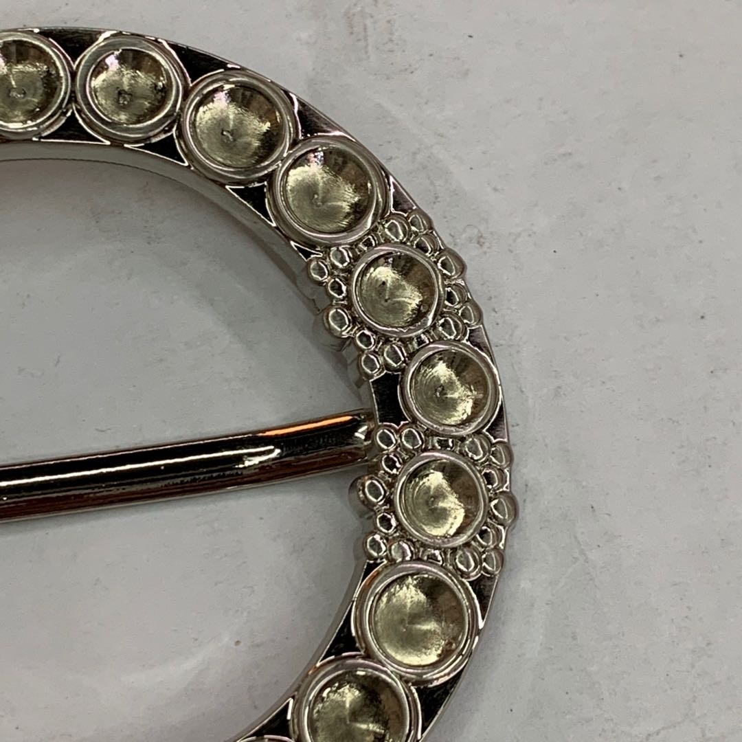 Simple Atmospheric Diamond Zinc Alloy Women's Belt Buckle Belt Buckle Needle Buckle details Picture