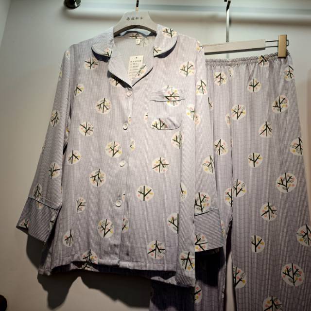 Spring and autumn women's printed cotton casual long sleeve pajamas thumbnail