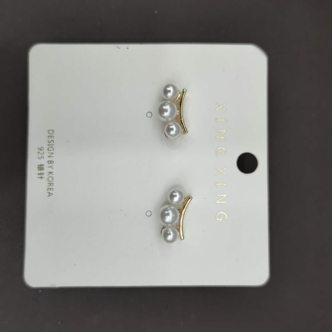 小巧简洁气质珍珠耳钉韩国个性简约耳钉气质甜美设计感耳坠韩国精致新耳饰星星饰品