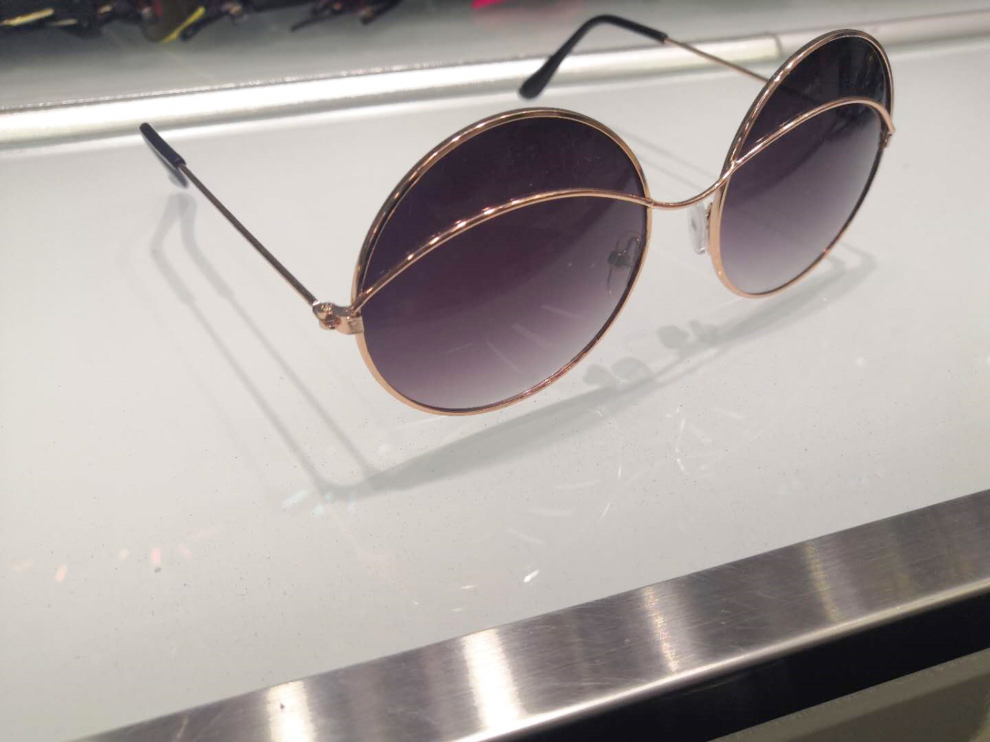 New fashionable large-framed sunglasses, round-framed charming purple sunglasses, polarized glasses, Korean version, trendy and trendy, high-end 16 Specification image