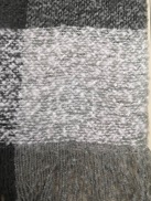 Lady fashion trend loop yarn tartan Specification image