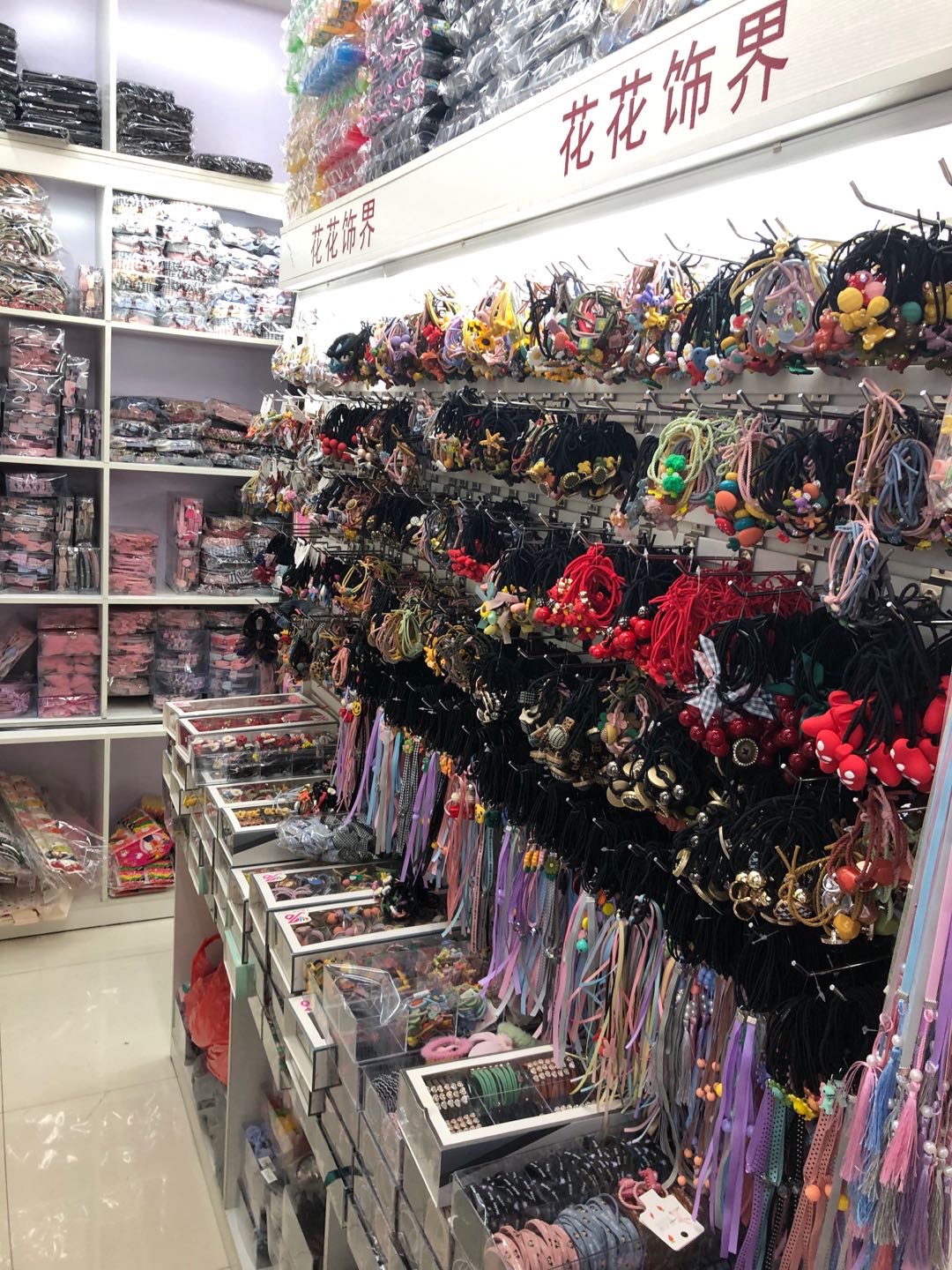 Yiwu Flower Decoration World describe pic - 2