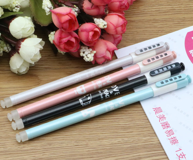 Factory direct sales of the new exquisite and easy-to-erase love gel pen. The erasable pen is easy to erase