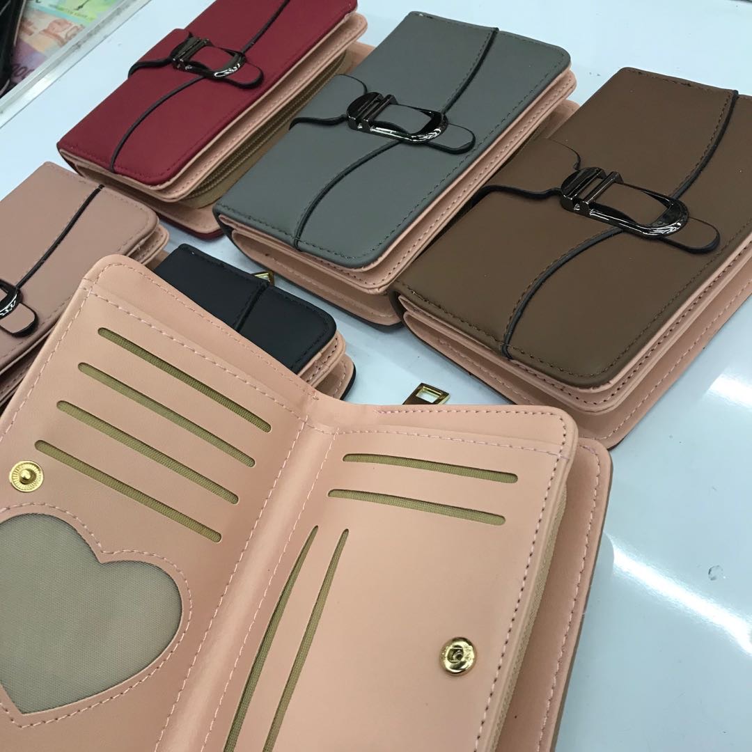 新品纯色薄轻奢百搭北欧经典曲线风格三折钱包卡包柔软皮层手拿包细节图