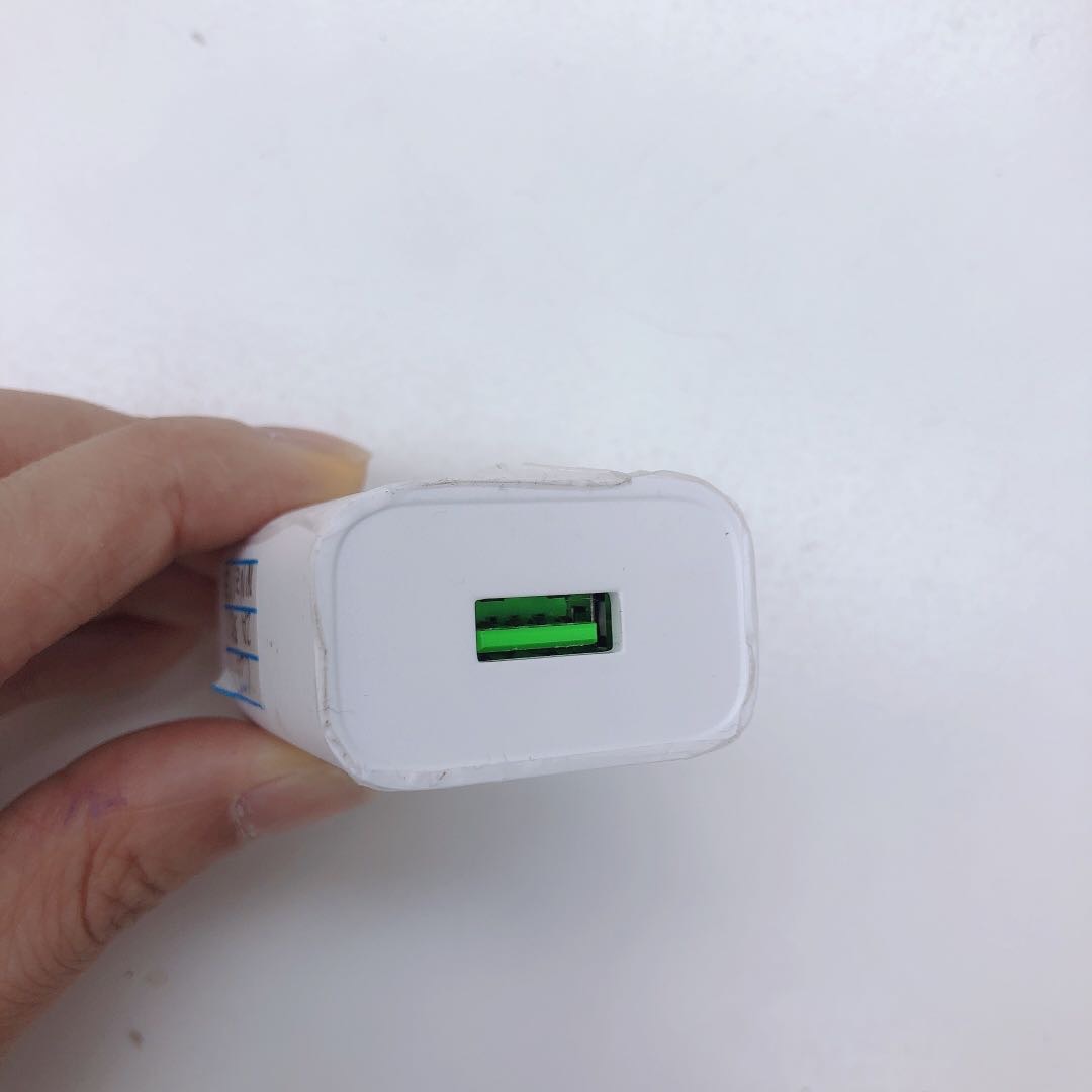 USB手机插头充电器手机平板通用快速充电器批发厂家直销细节图