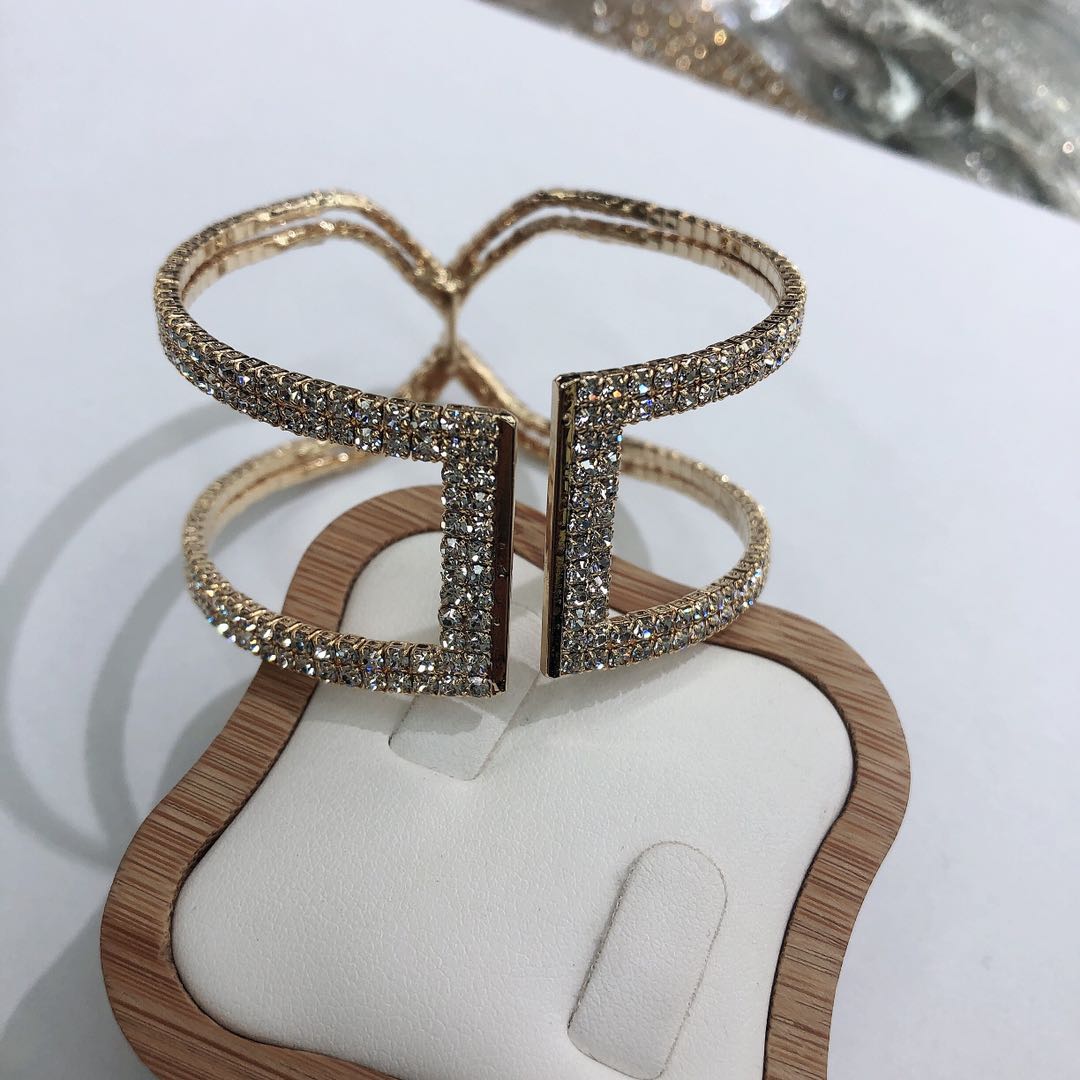 Super beautiful personality noble inlaid diamond full diamond bracelet South Korea and the United States hundred arm bracelet