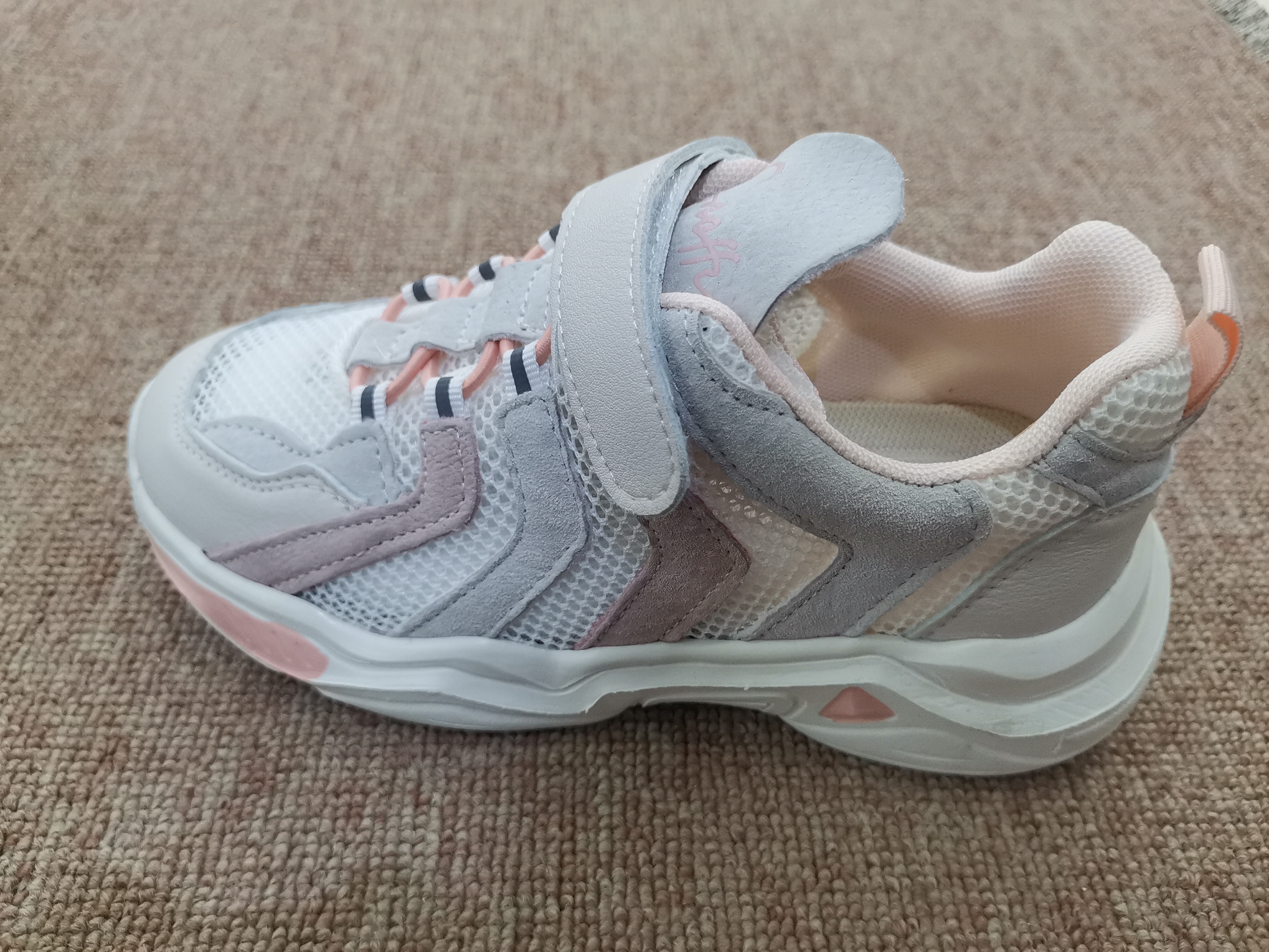 Yxt-2639 Yxiantong Casual Breathable Shoes For Men And Women
