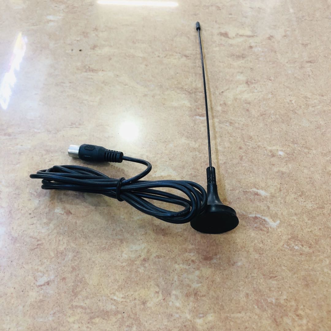 The antenna of the car signal receiver can be stretched for convenient reception details Picture