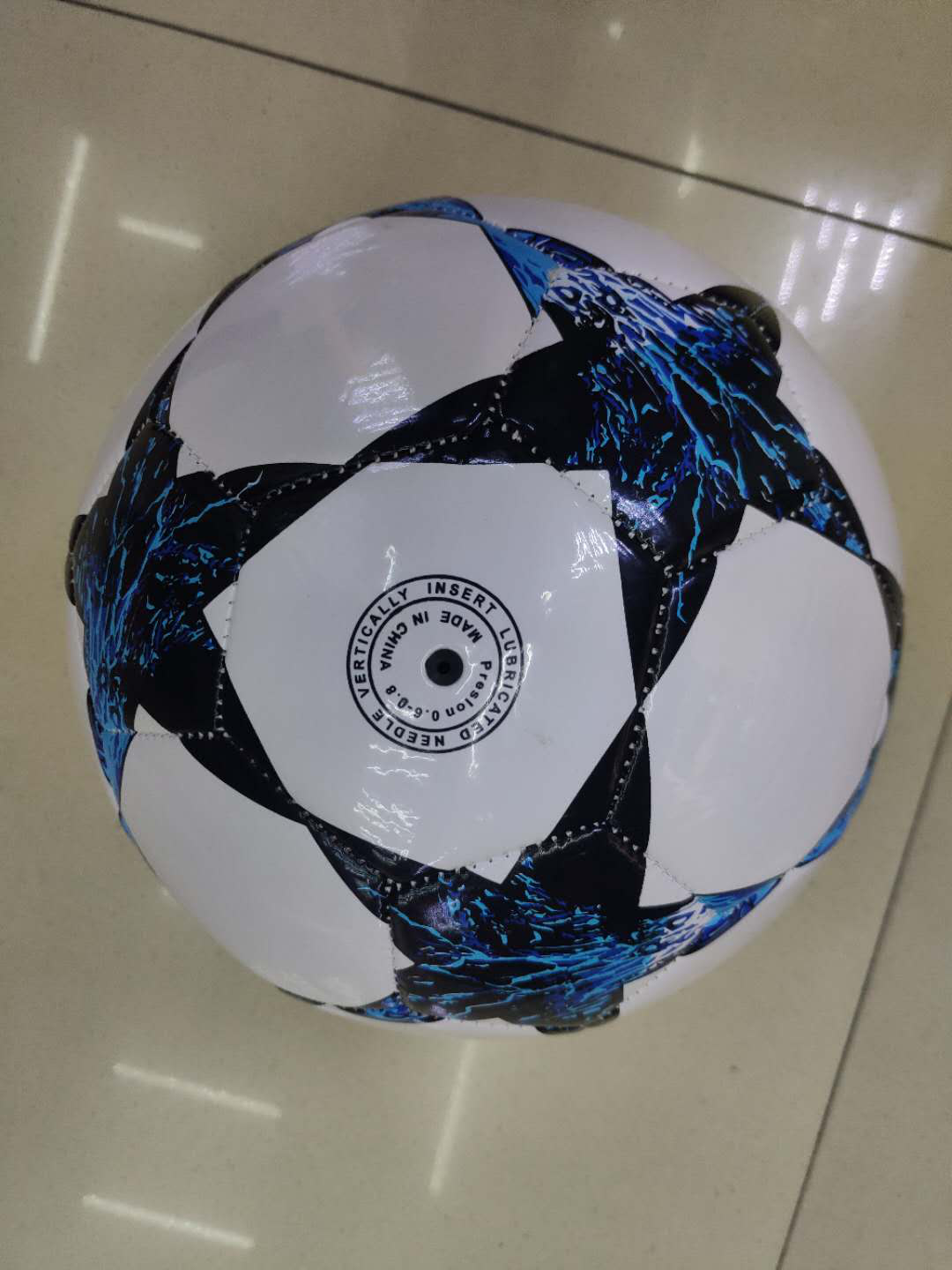 310-gram PVC five-star three-color series football details Picture