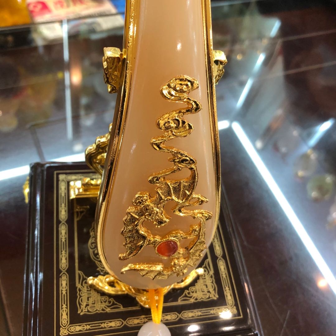 Factory direct sales of alloy ruyi decorative items Specification image