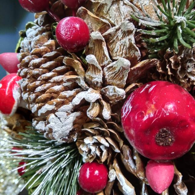 圣诞节必用装饰球   松球  铃铛  圣诞树配件细节图