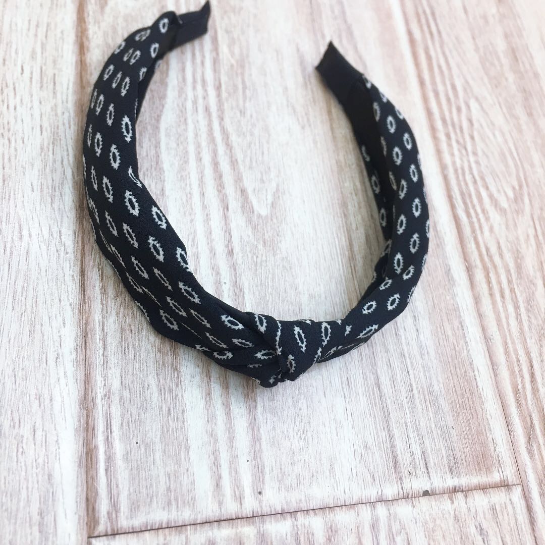 Original handcrafted chiffon circle pattern Korean-style middle knot headband, a must-have and versatile accessory for pig-shaped girls Specification image