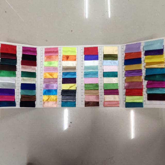 Satin woven fabric for clothing, accessories and handicrafts details Picture