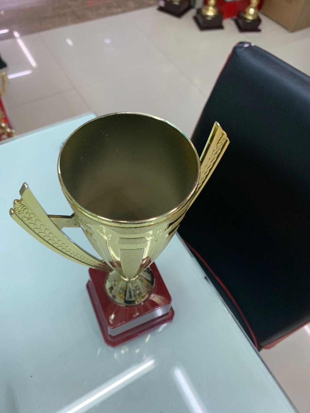 压铸合金/锌合金/金属锡牌/底座/铝片细节图