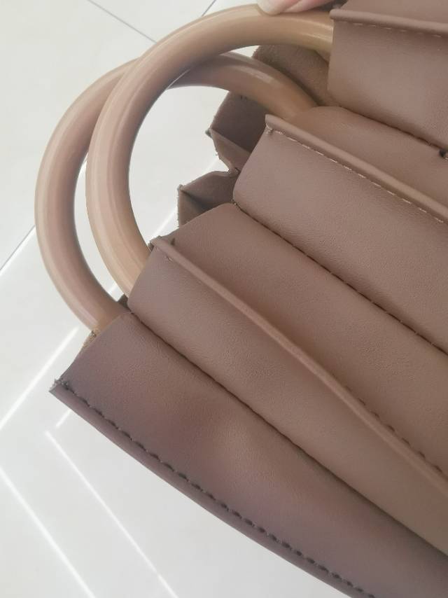Niche Design Three-Dimensional Pleated Bucket Bag Simple And Stylish Crossbody Bag For Women Specification drawing