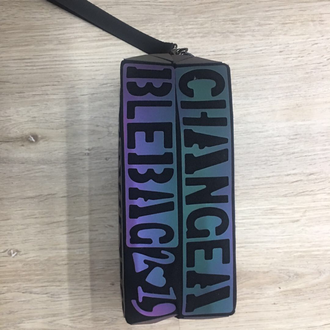 厂家直销新款高档手提化妆袋PU材质产品图