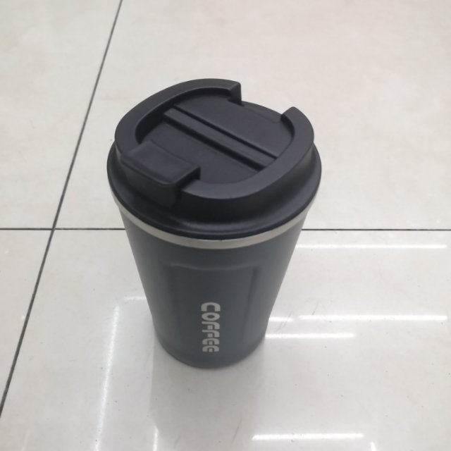 塑料水杯带盖子水杯男女通用水杯黑色水杯