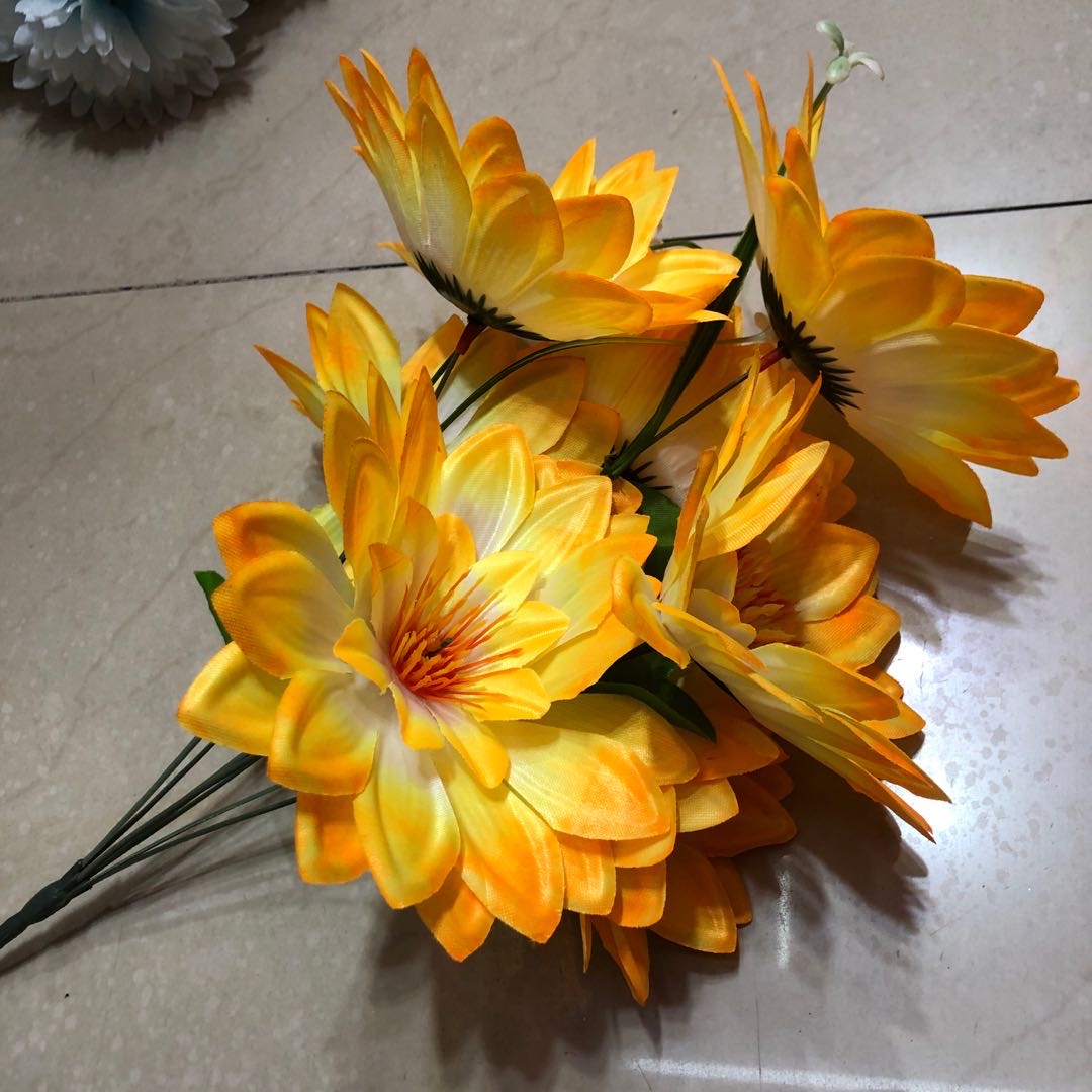 Yellow artificial flower vases are available for wholesale for living room decoration details Picture