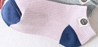 2020 Spring and Autumn mid-calf women's socks Sweet and cute casual cotton socks Trendy socks details Picture