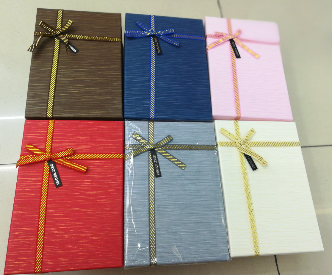 Tianxiang Craft Gift Box Creative high-end special paper rectangular three-piece set ribbon bow gift box packaging box paper box full figure