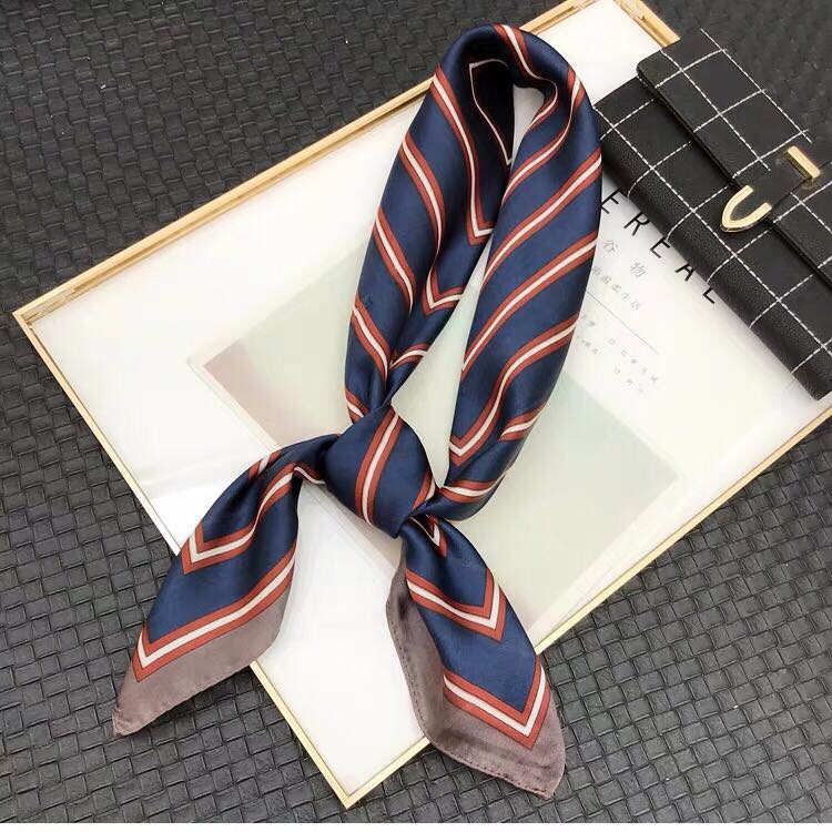 Women's Korean Version Of Spring And Autumn New Explosive 100 Fine Chiffon Small Silk Scarf Scarf details Picture