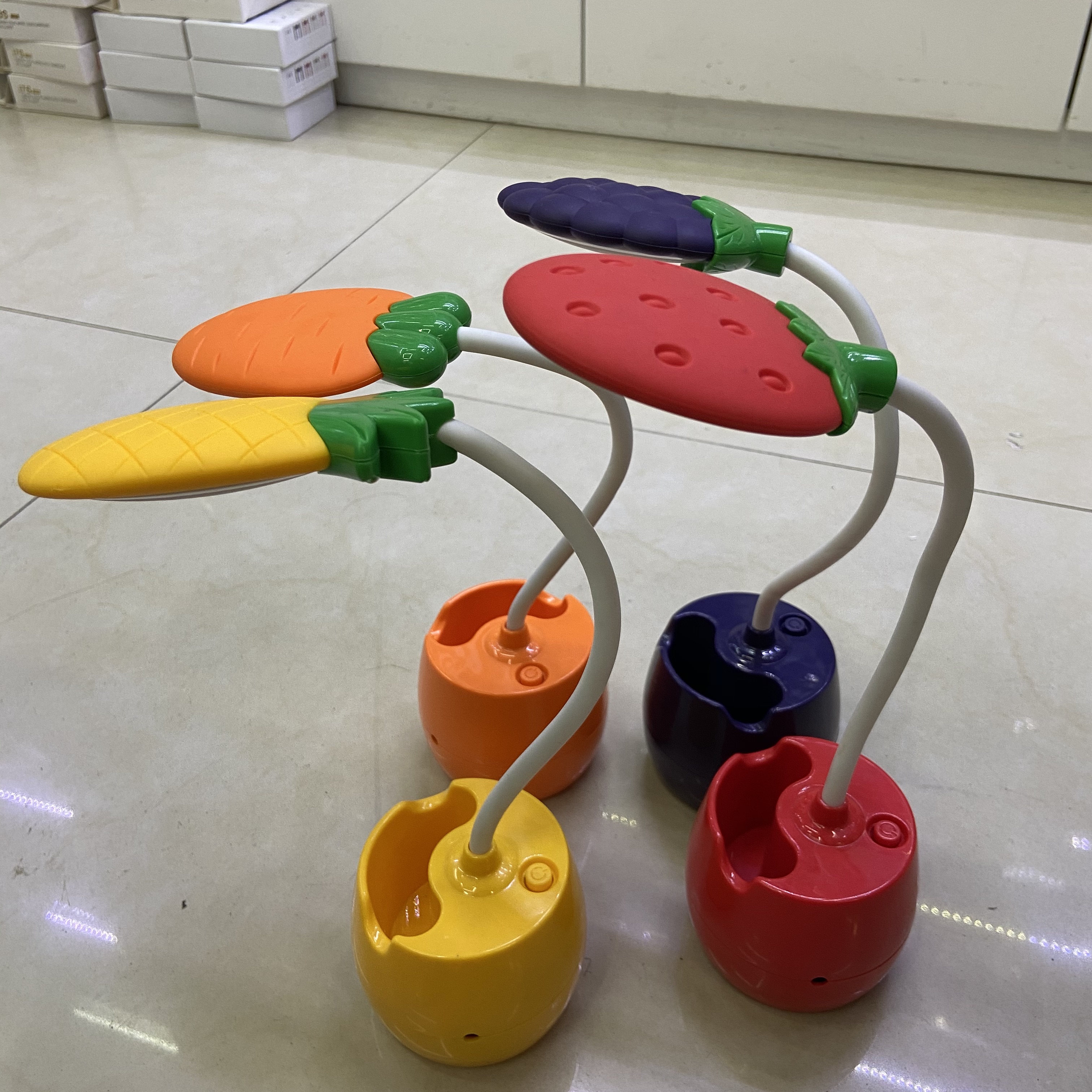 水果台灯护眼充电式儿童宿舍书桌LED小学生学习保视力床头灯写字