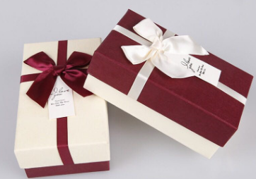 Classic Christmas gift box, bow ribbon top and bottom cover gift box, cosmetic lipstick packaging box details Picture