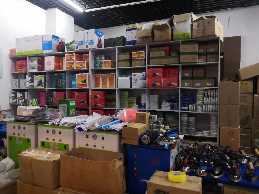 Hongyun Sewing and Ironing Equipment Store describe pic - 2