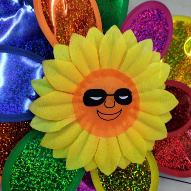 Double-layer flashing smiling windmill children's toy details Picture