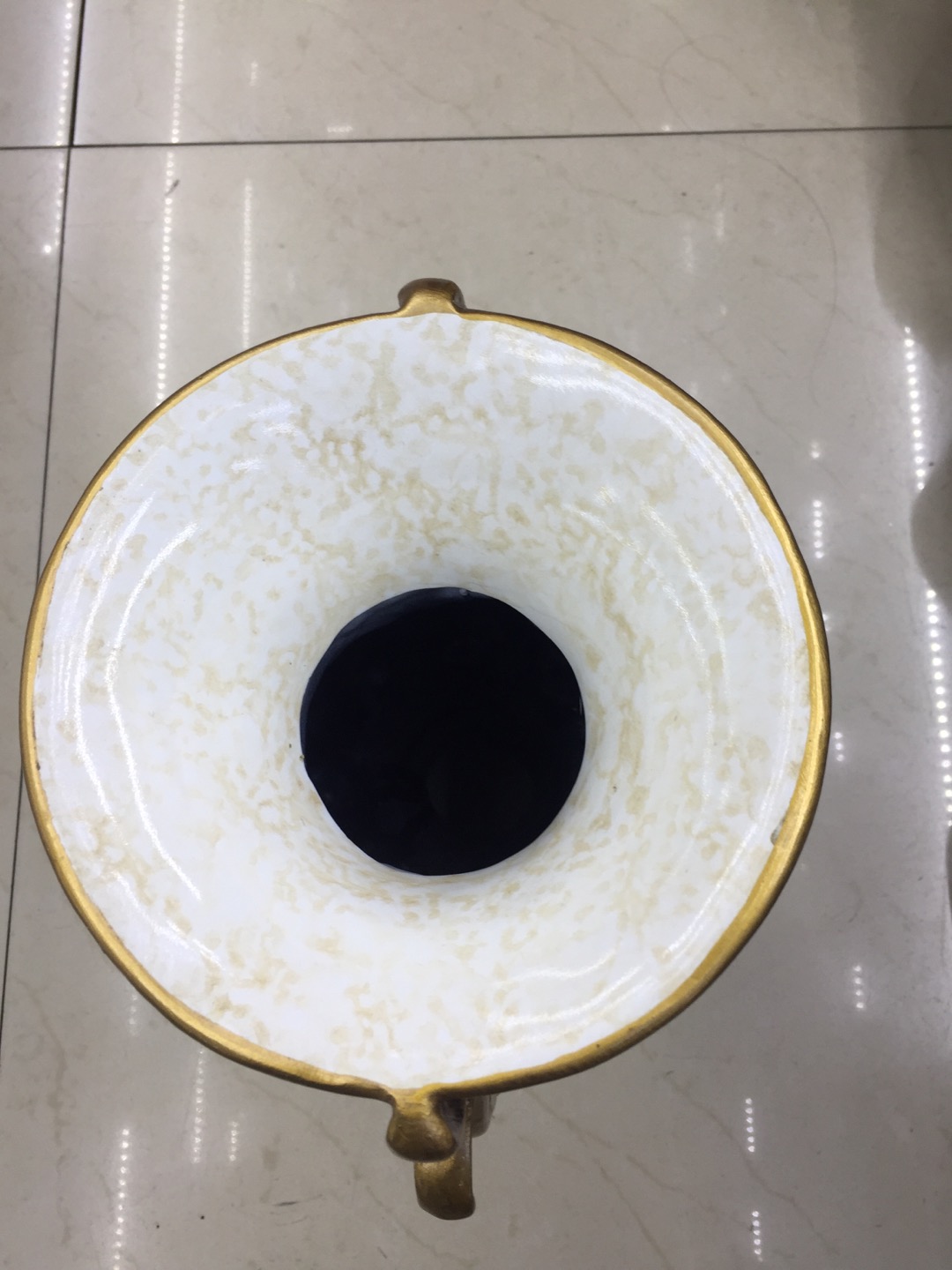 European-style handicraft vases and ornaments are sold directly by the manufacturer and can be customized based on samples Specification image