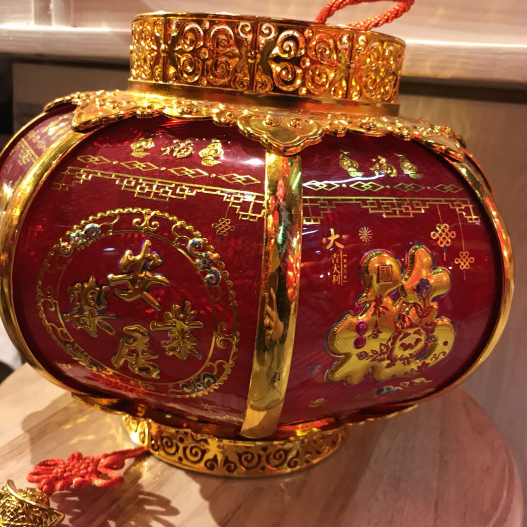 宫灯小灯笼金红色配色贵气满满春节悬挂