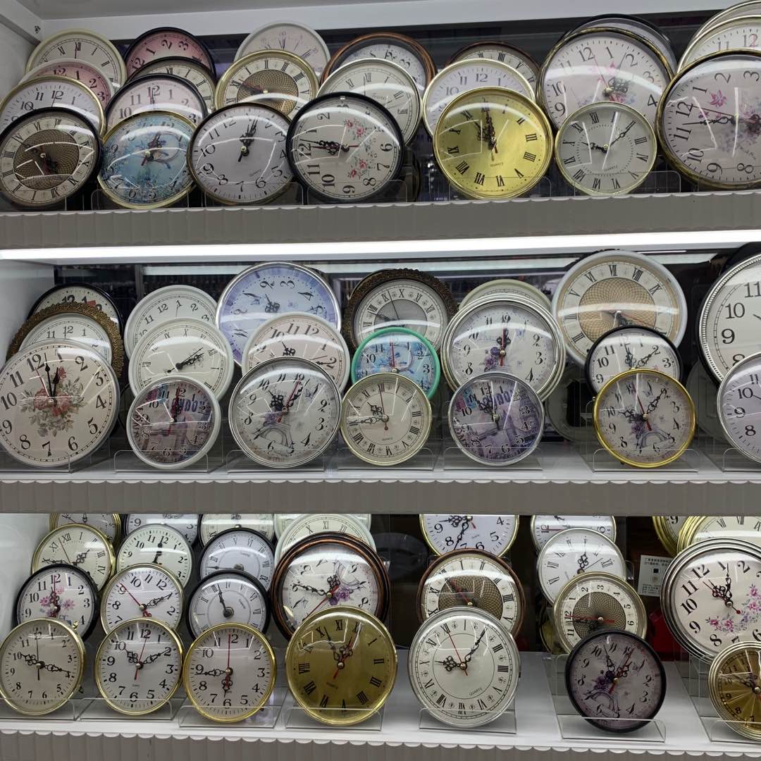 Yiwu Jingong Watch (Accessories) Co., LTD describe pic - 1