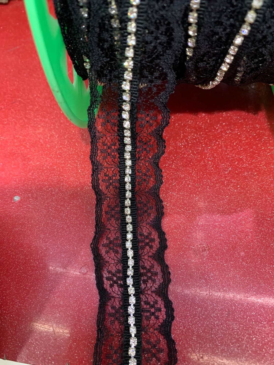 Lace, gold and silver thread, dress ribbons, cotton ribbons, intercolored webbing, clothing accessories, tassels, colored ribbons Specification image