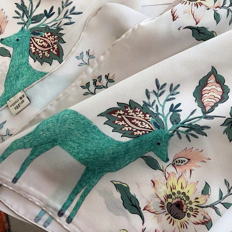 Tender And Cute Deer 100% Silk Scarf Shawl details Picture