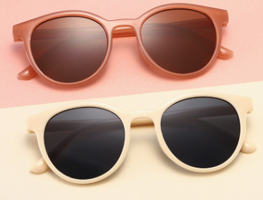 Classic and retro sunglasses, new couple sunglasses