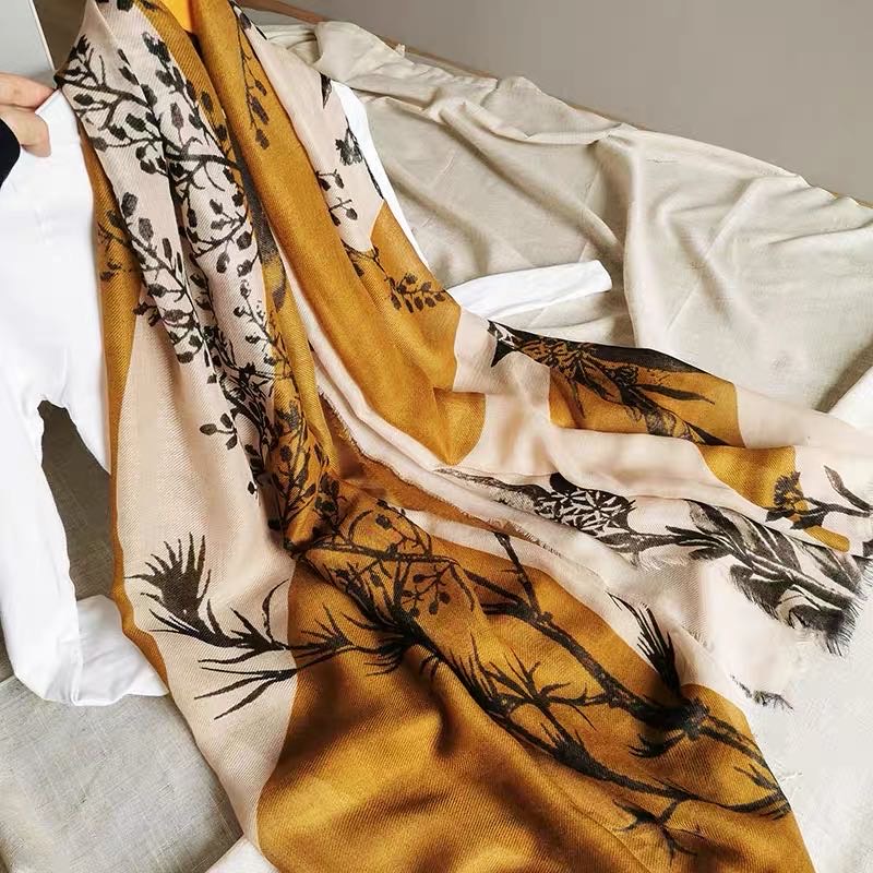 黄色花朵图案印花围巾丝巾超大披肩围巾两用