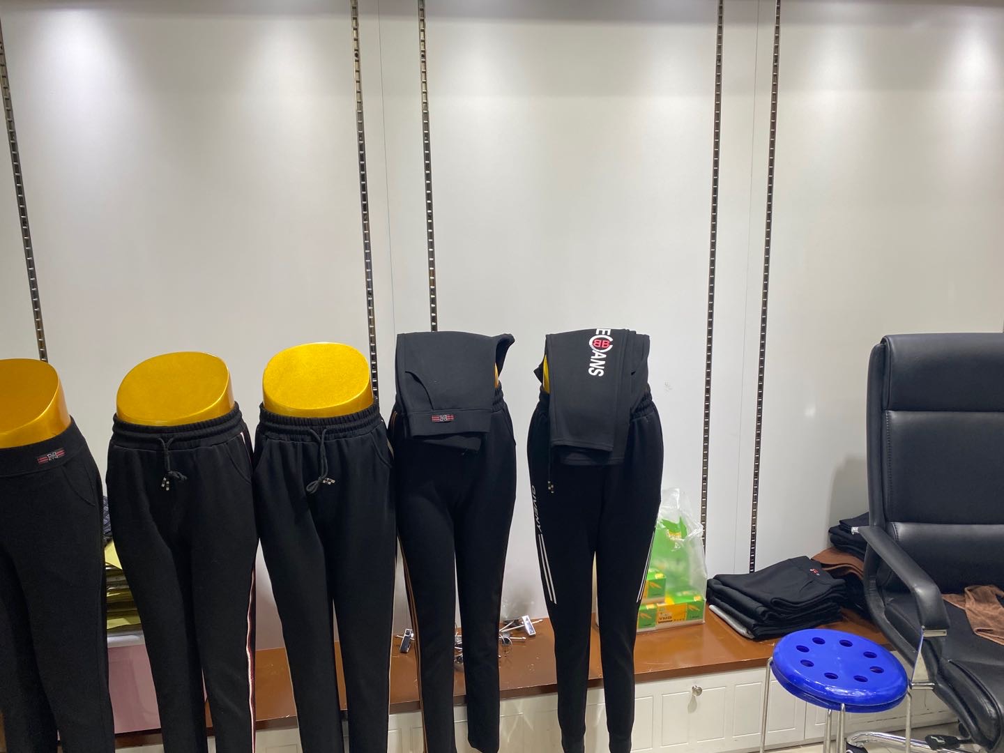 Xuezilang Clothing Store describe pic - 1