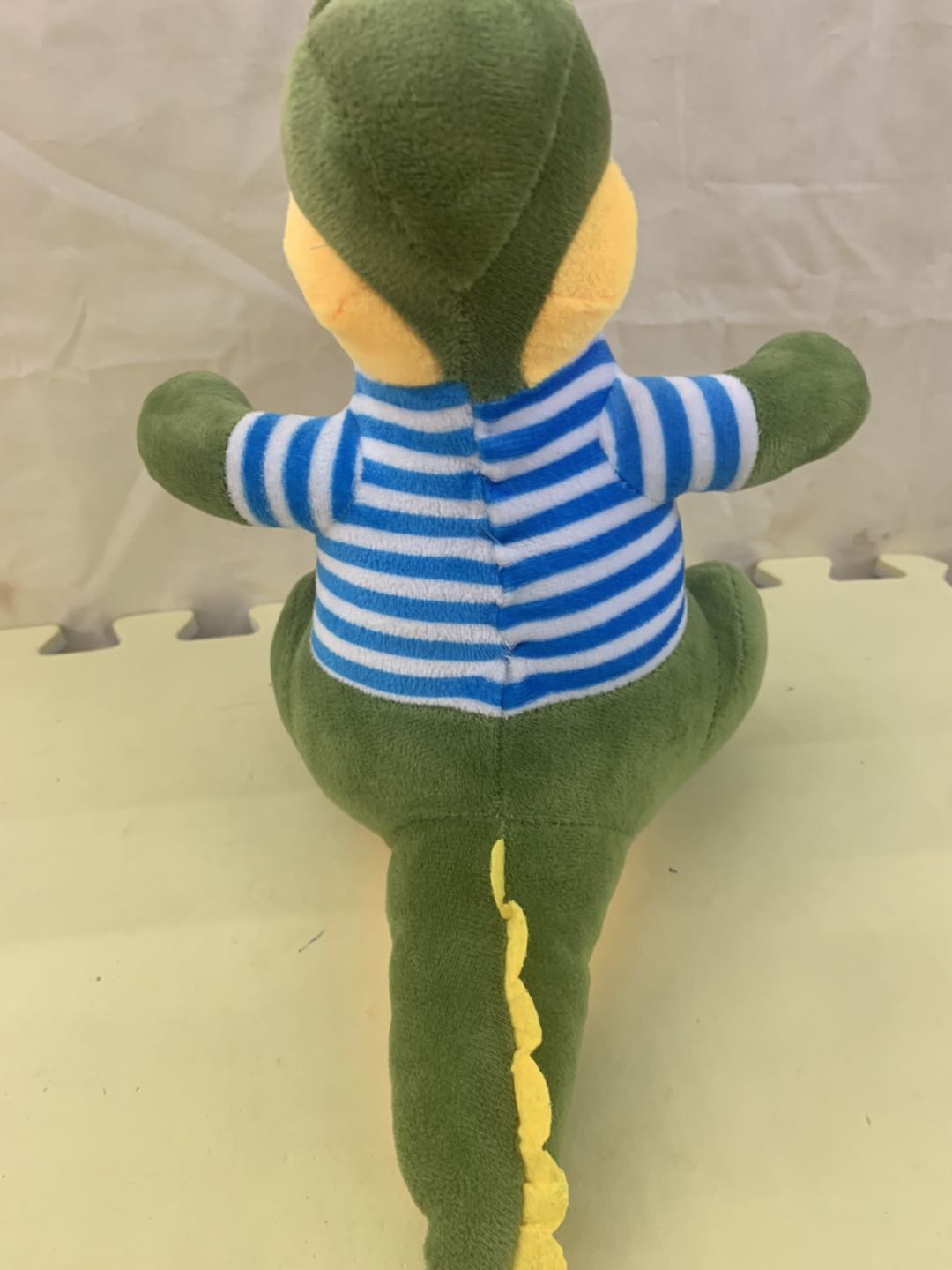 Crystal super soft crocodile plush toys for children, girls and home decorations Specification image