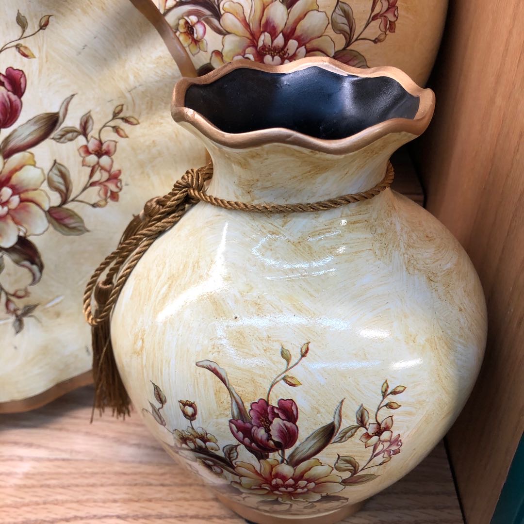 Flower craft ceramic three-piece set flowerpot European retro ceramic decoration Specification drawing